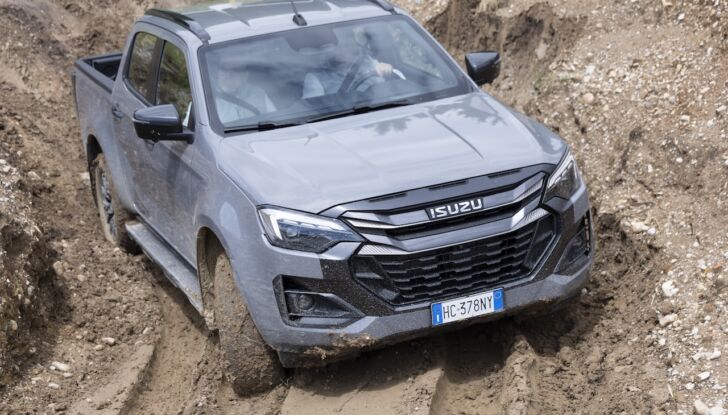 Isuzu D-Max 2.2 MY26, prova su strada del pick-up che punta su coppia, lavoro e concretezza - Foto 7 di 14