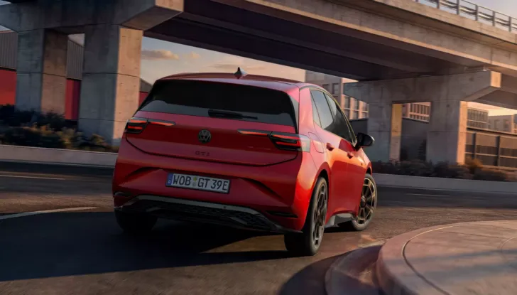 Volkswagen ID.3 GTI: trazione posteriore, 326 CV e oltre 600 km di autonomia - Foto 2 di 7