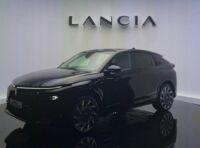 Lancia Gamma 2026: motori, interni, dimensioni e caratteristiche della nuova ammiraglia